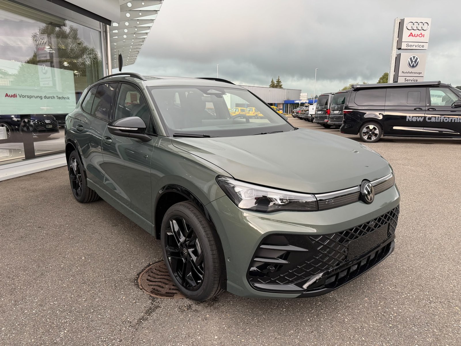 VW Tiguan 2.0 TSI DSG R-Line United 4Motion, Benzina, Auto nuove, Automatico - 7