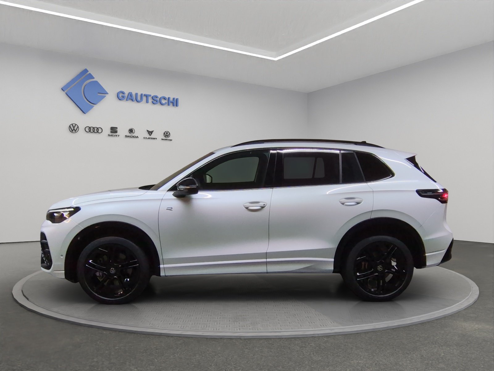 VW Tiguan 2.0 TSI DSG R-Line Plus 4Motion, Benzin, Neuwagen, Automatik - 2