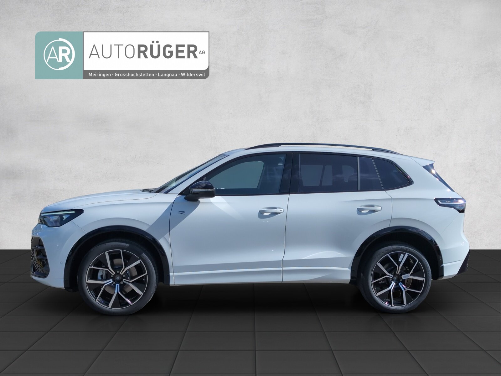 VW Tiguan R-Line UNITED 4Motion, Diesel, Neuwagen, Automatik - 3