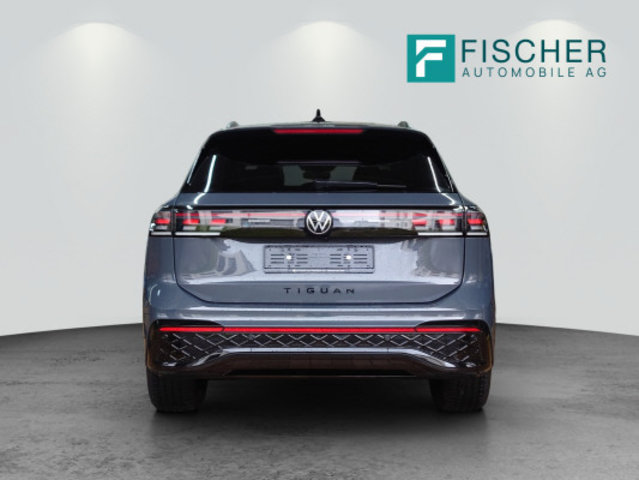VW Tiguan 2.0TDI R-Line 4M, Essence, Occasion / Utilisé, Automatique - 4