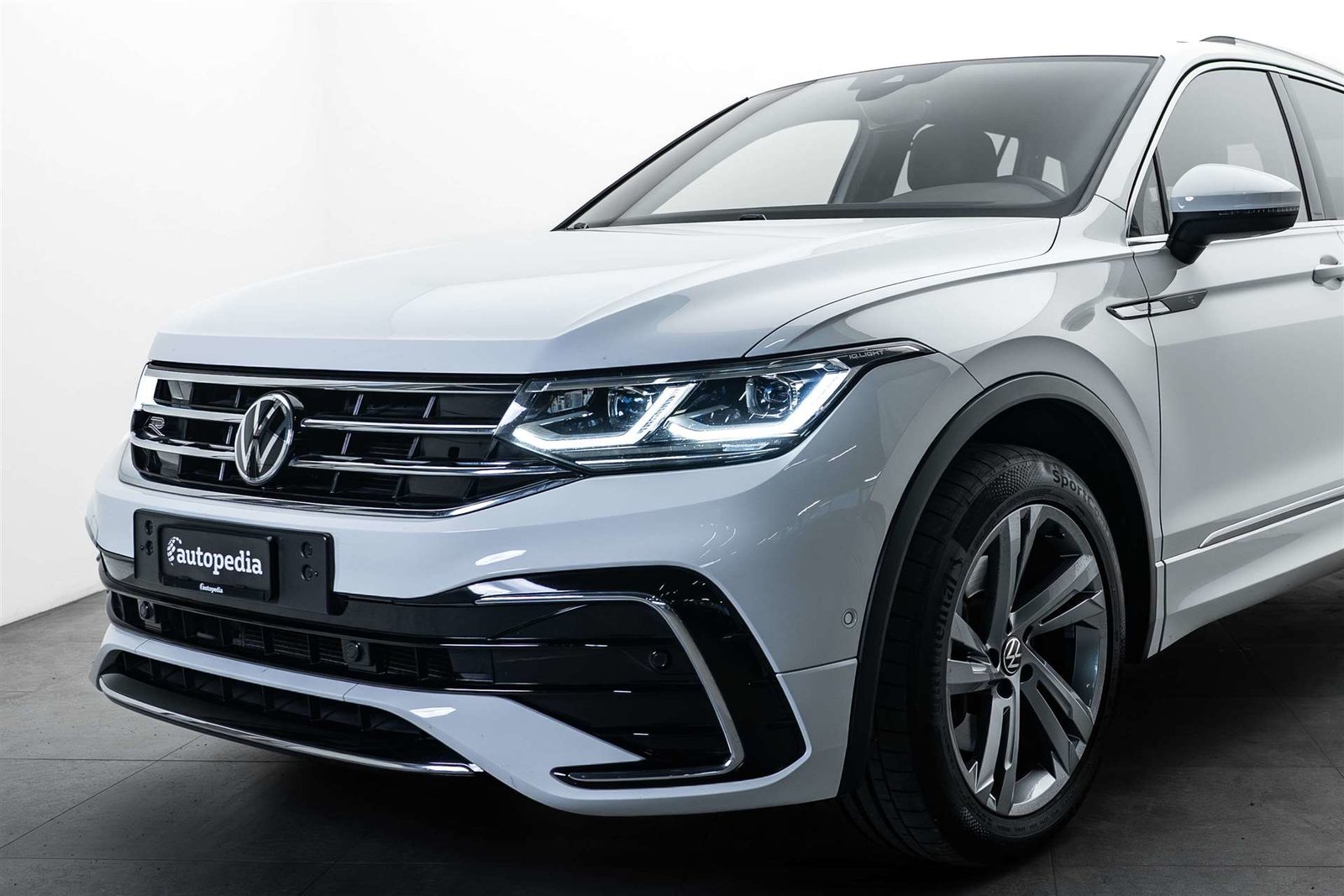 VW Tiguan 2.0 TDI SCR R-Line 4Motion DSG 200PS, Diesel, Occasioni / Usate, Automatico - 2