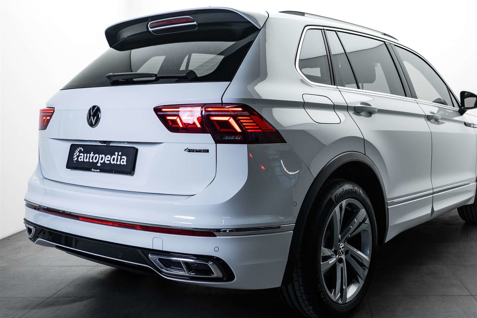 VW Tiguan 2.0 TDI SCR R-Line 4Motion DSG 200PS, Diesel, Occasioni / Usate, Automatico - 4