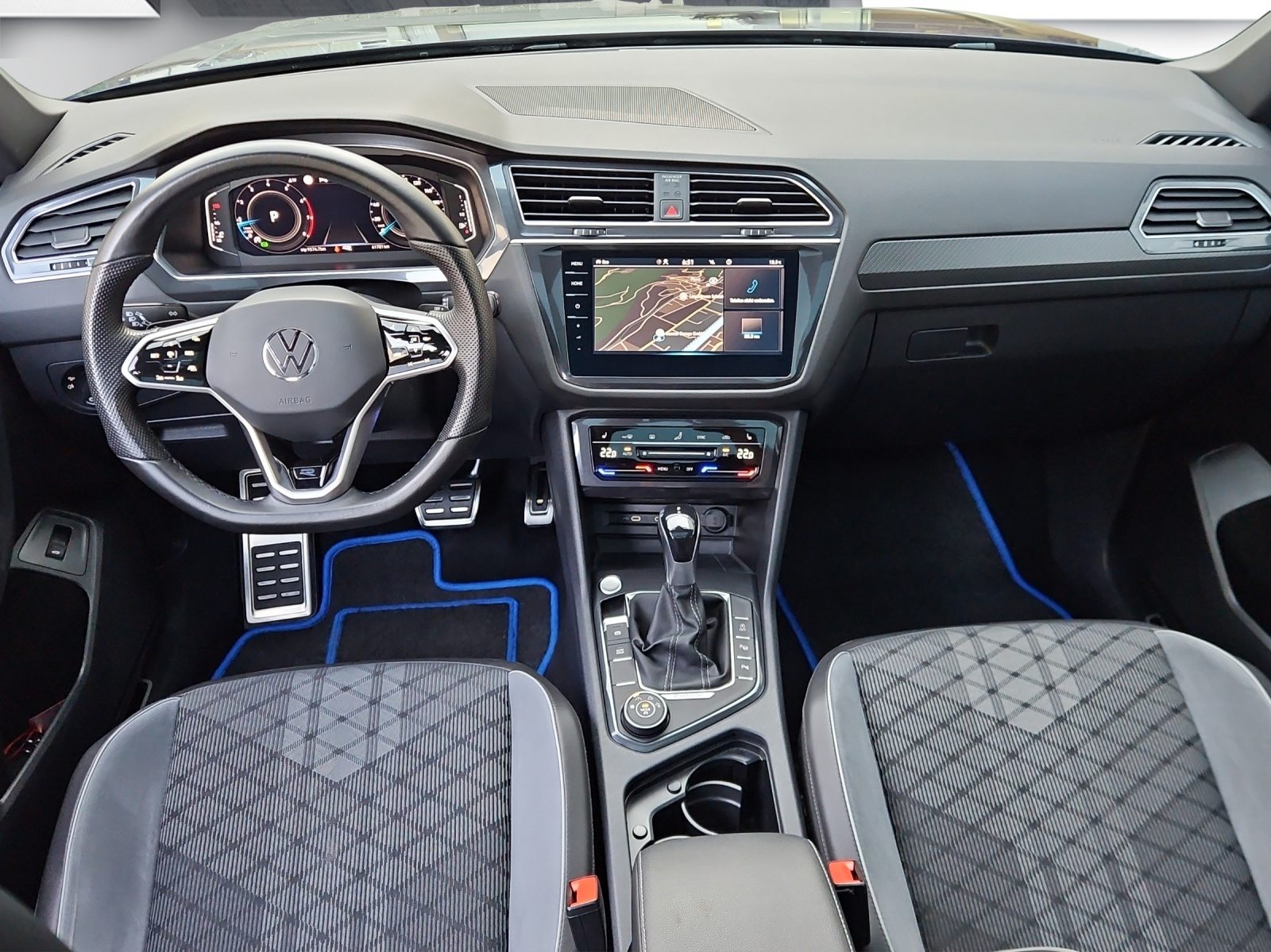 VW Tiguan Allsp2.0 R-Line 4M, Benzin, Occasion / Gebraucht, Automatik - 7