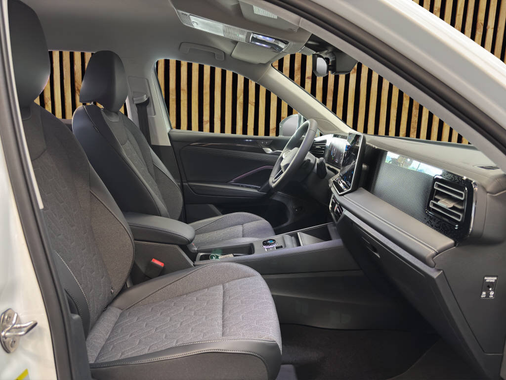 VW Tiguan 1.5 TSI Life DSG, Mild-Hybrid Benzin/Elektro, Neues Fahrzeug mit Tageszulassung, Automatik - 5