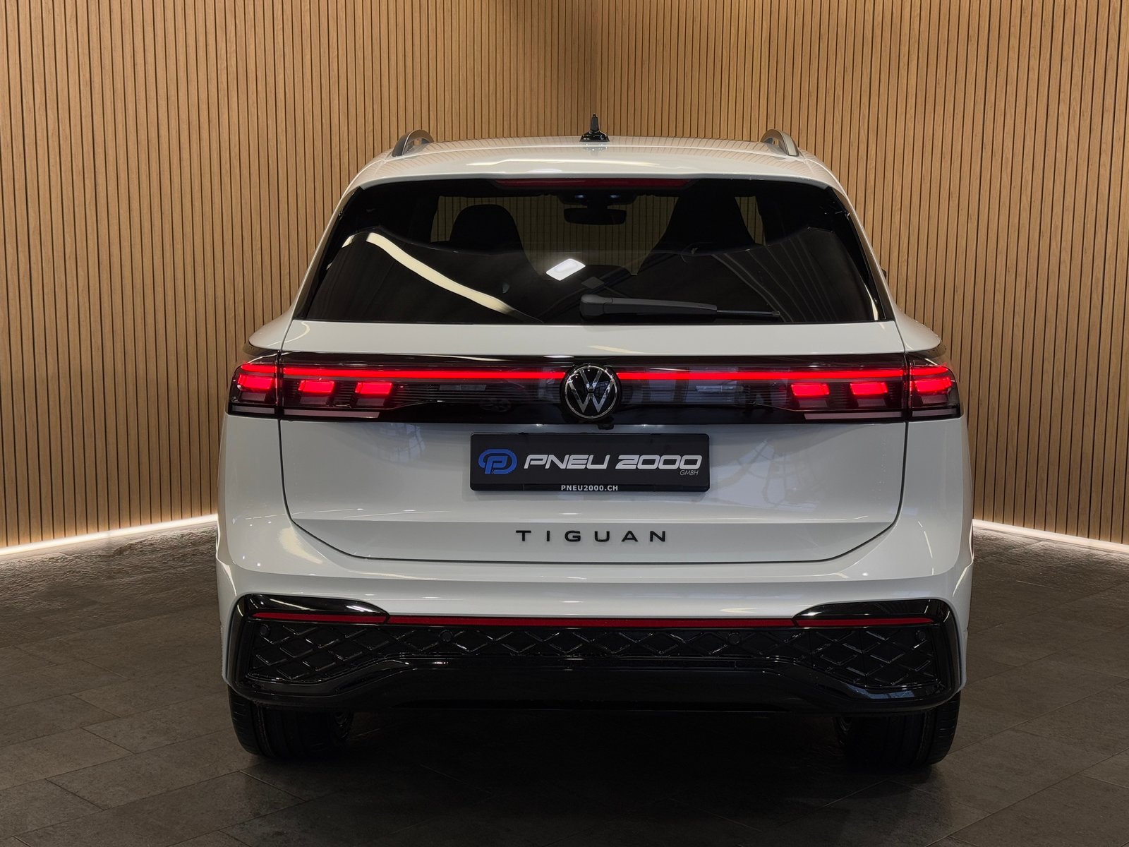 VW Tiguan 1.5 TSI evo2 eHybrid R-Line DSG * Orys Weiss *, Plug-in-Hybrid Benzin/Elektro, Neuwagen, Automatik - 4