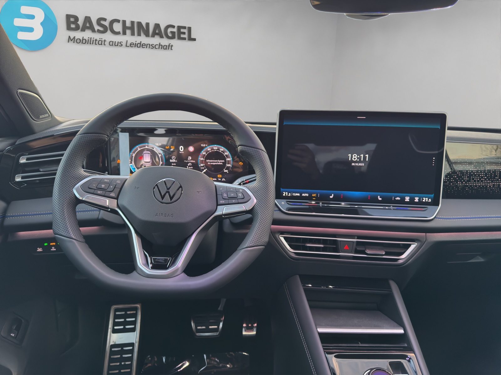 VW Tiguan R-Line, Essence, Voiture nouvelle, Automatique - 5