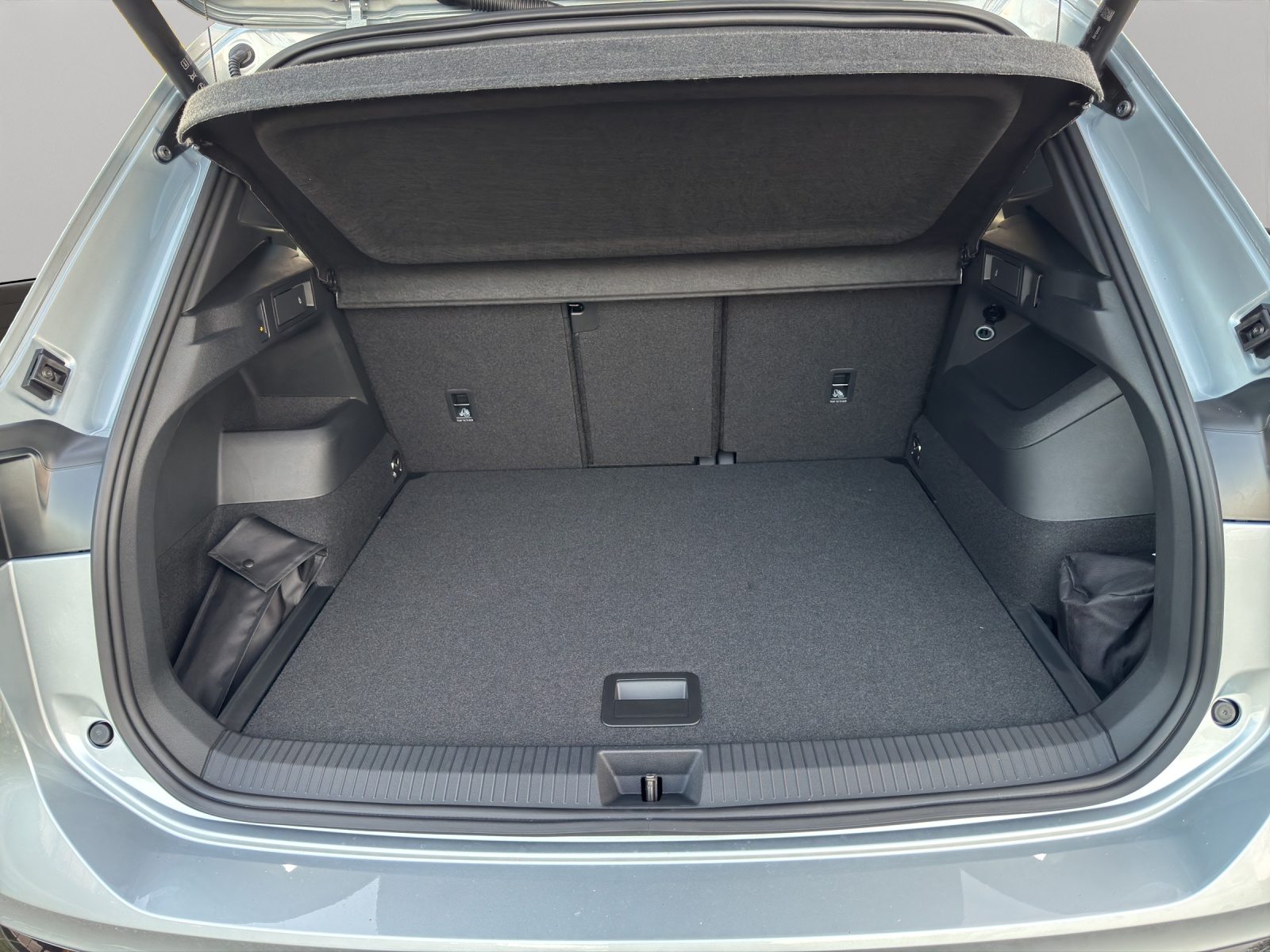 VW Tiguan R-Line, Essence, Voiture nouvelle, Automatique - 6