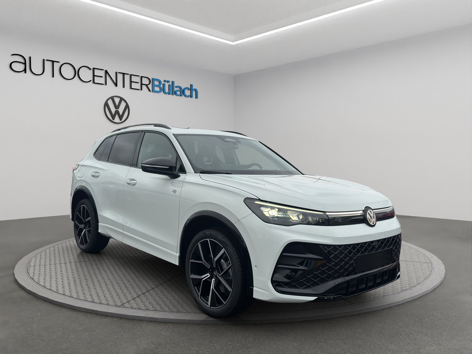 VW Tiguan 2.0 TSI DSG R-Line 4Motion, Essence, Voiture nouvelle, Automatique - 3