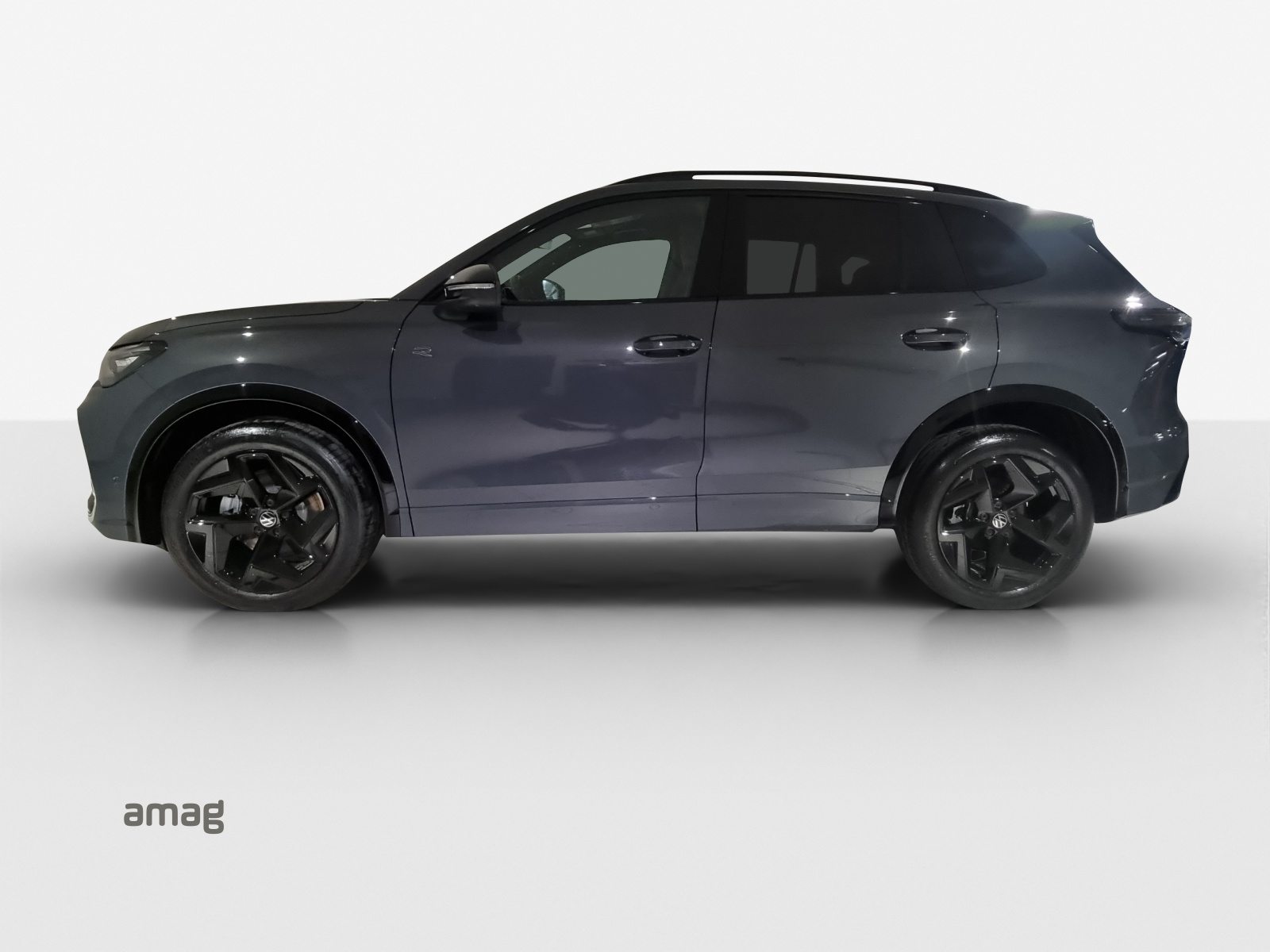 VW Tiguan R-Line, Petrol, New car, Automatic - 2