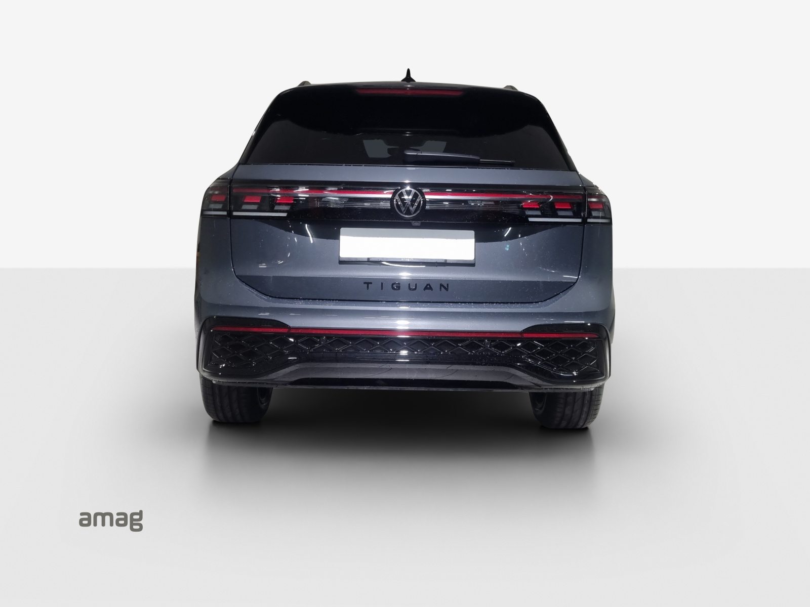 VW Tiguan R-Line, Petrol, New car, Automatic - 4