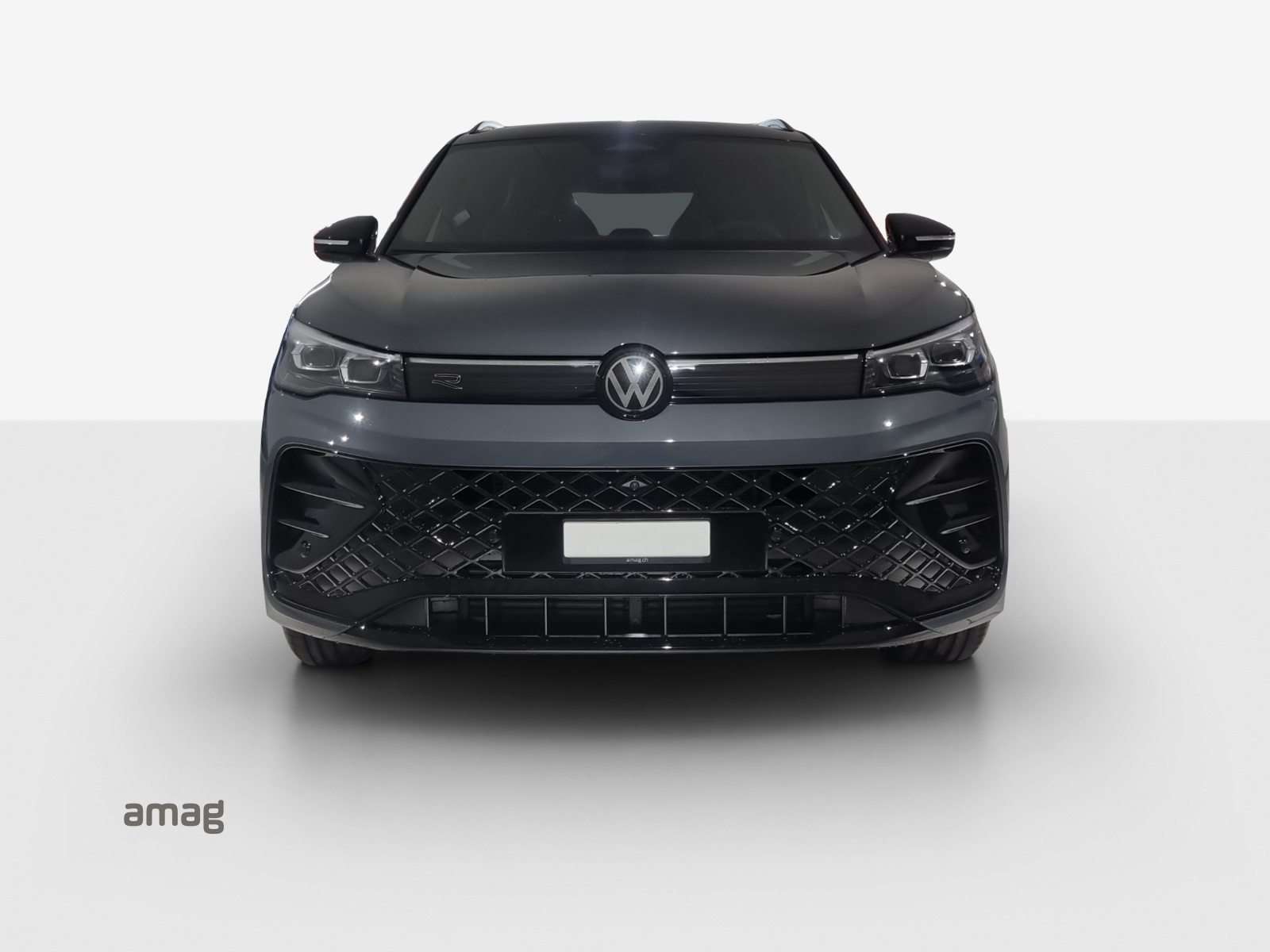 VW Tiguan R-Line, Petrol, New car, Automatic - 7