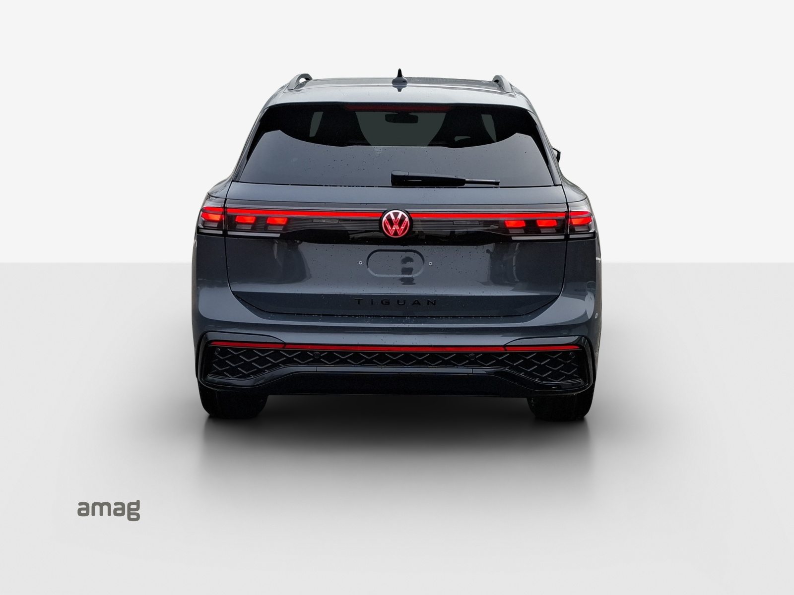 VW Tiguan R-Line, Petrol, New car, Automatic - 4