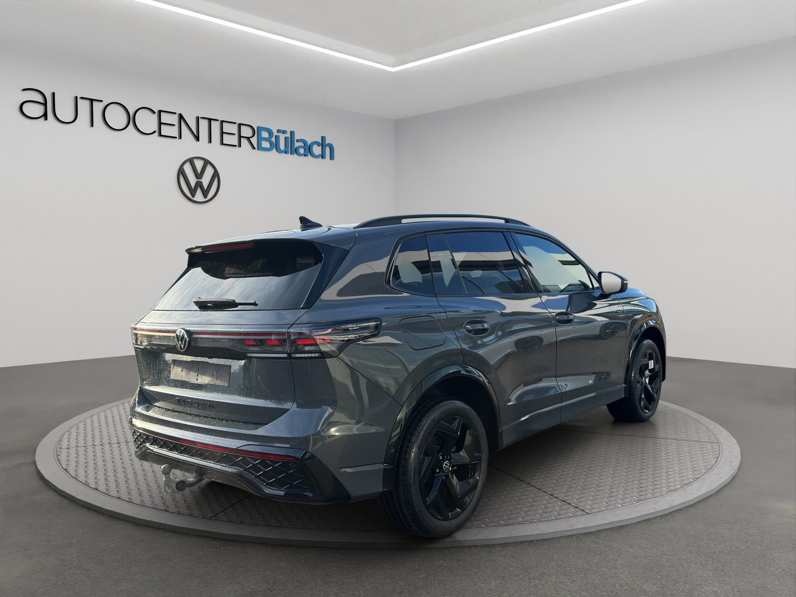 VW Tiguan 2.0 TSI DSG R-Line 4Motion, Benzin, Neuwagen, Automatik - 5