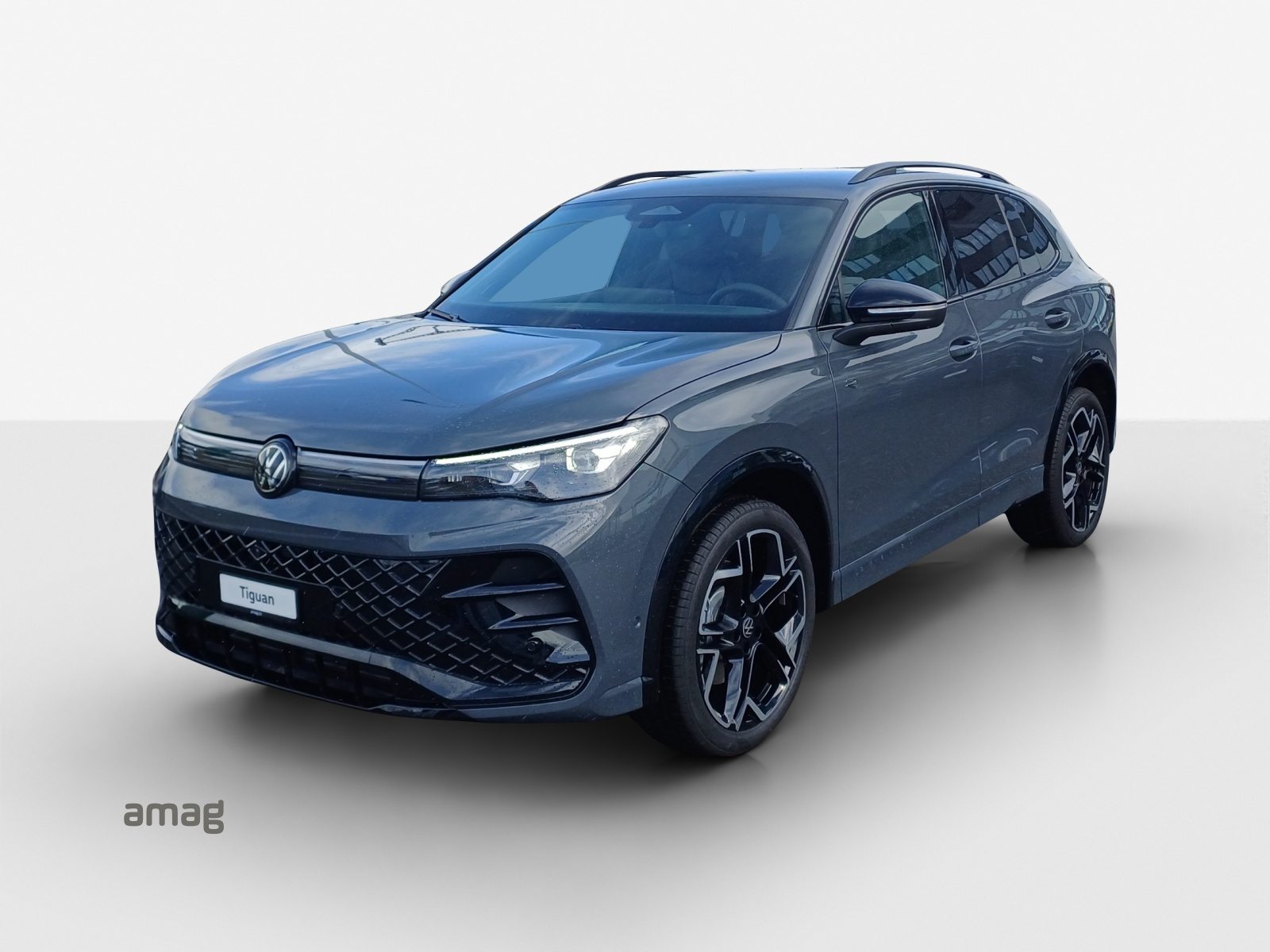VW Tiguan R-Line