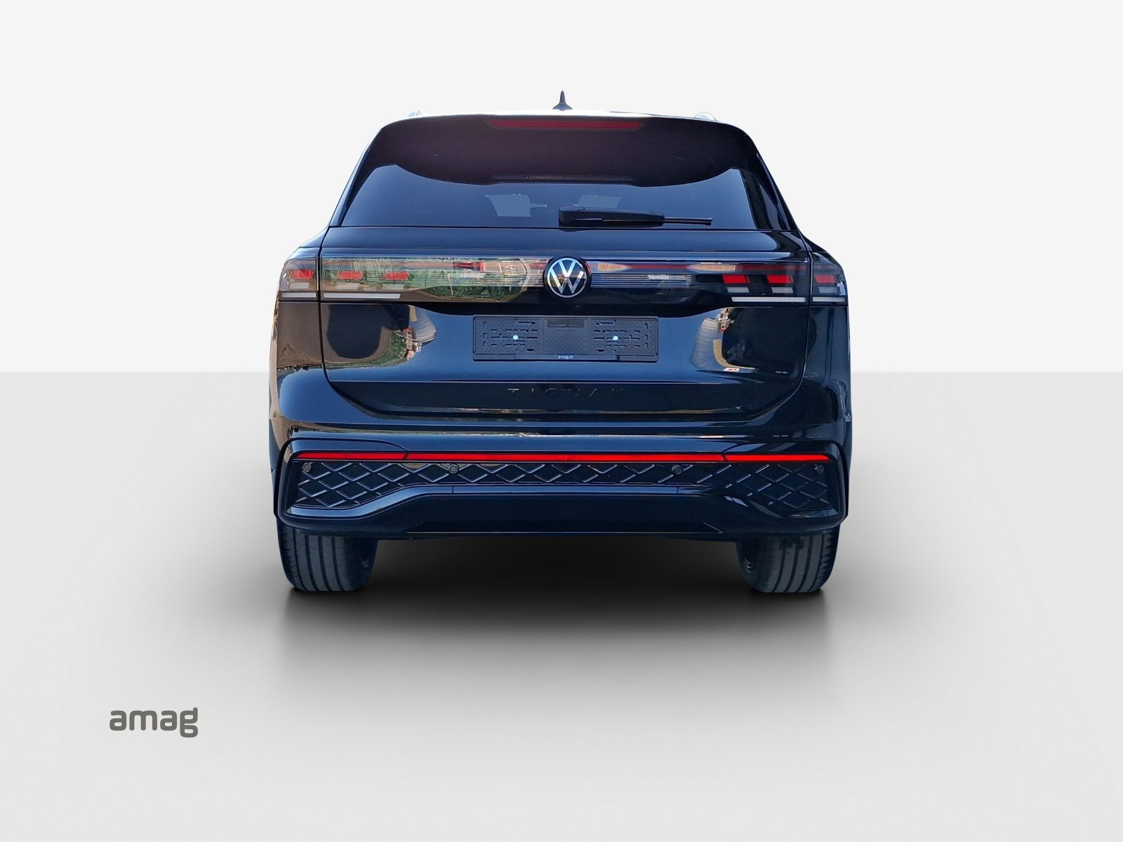 VW Tiguan R-Line, Essence, Voiture nouvelle, Automatique - 4