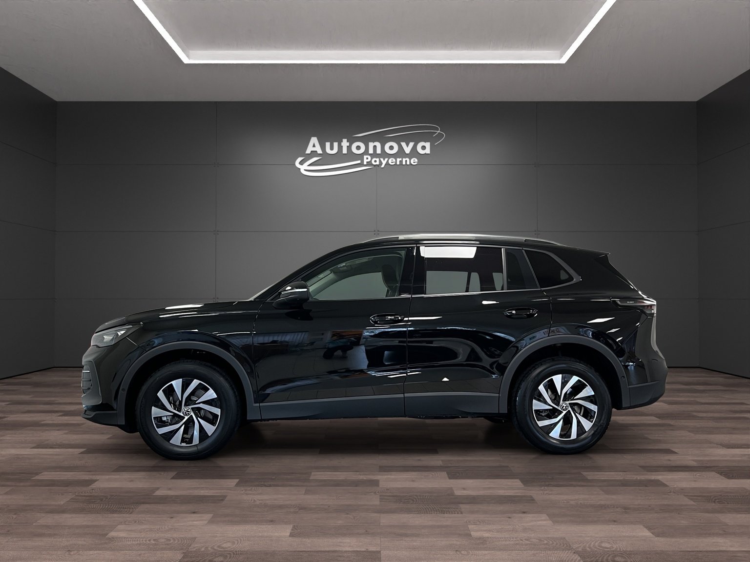 VW Tiguan 2.0 TSI United DSG 4Motion, Essence, Voiture nouvelle, Automatique - 3