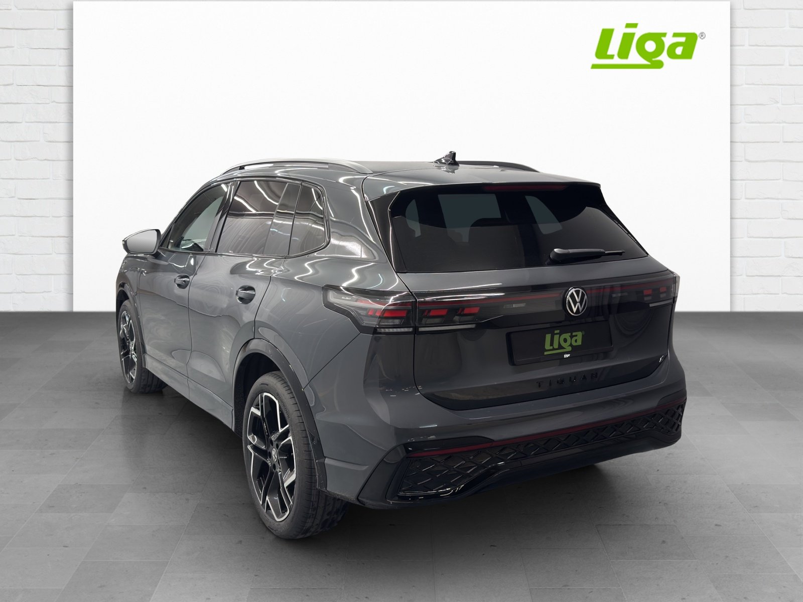 VW Tiguan 1.5 TSI PHEV R-Line DSG, Plug-in-Hybrid Benzina/Elettrica, Auto nuove, Automatico - 4
