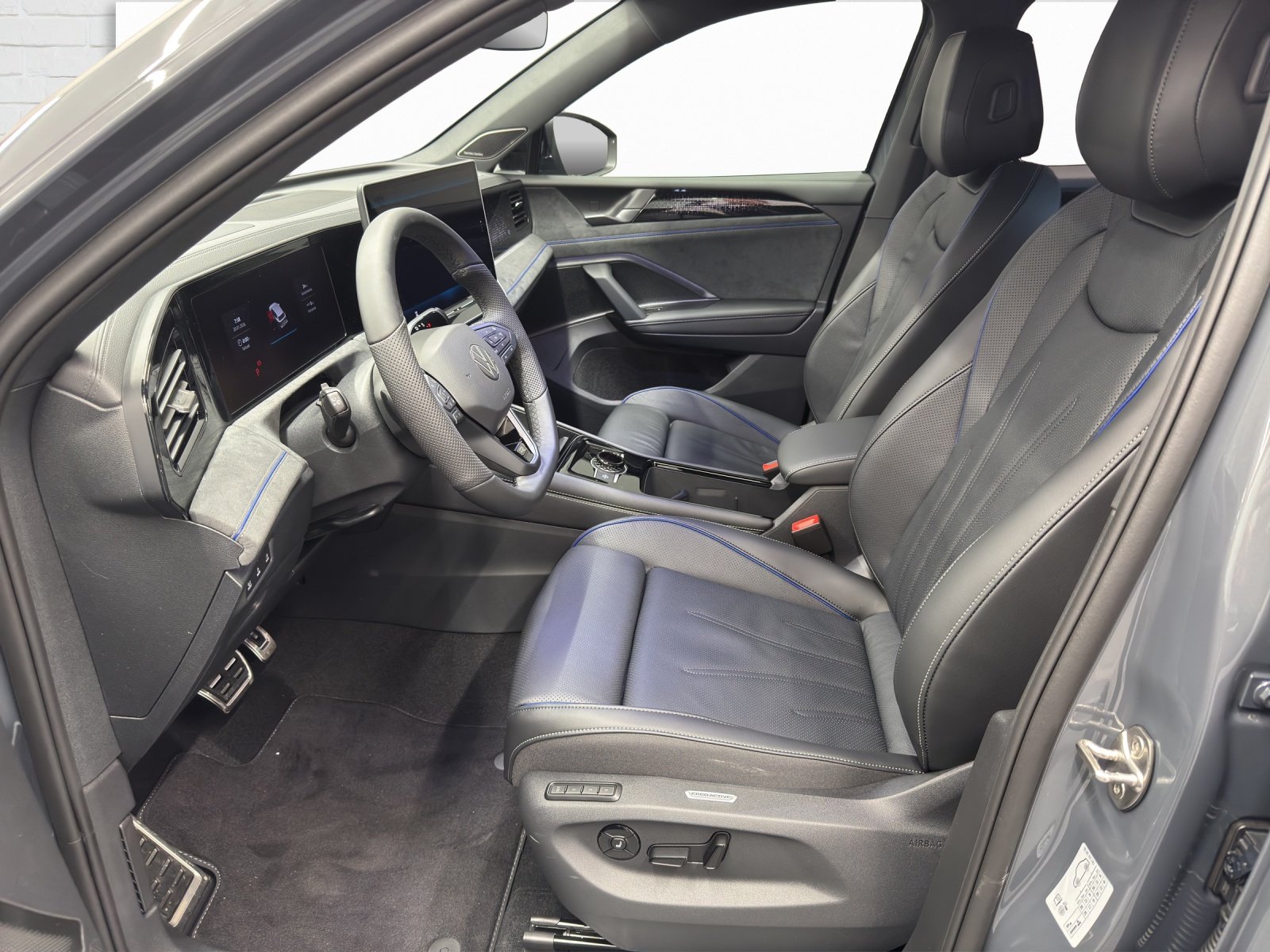 VW Tiguan 1.5 TSI PHEV R-Line DSG, Plug-in-Hybrid Benzina/Elettrica, Auto nuove, Automatico - 7
