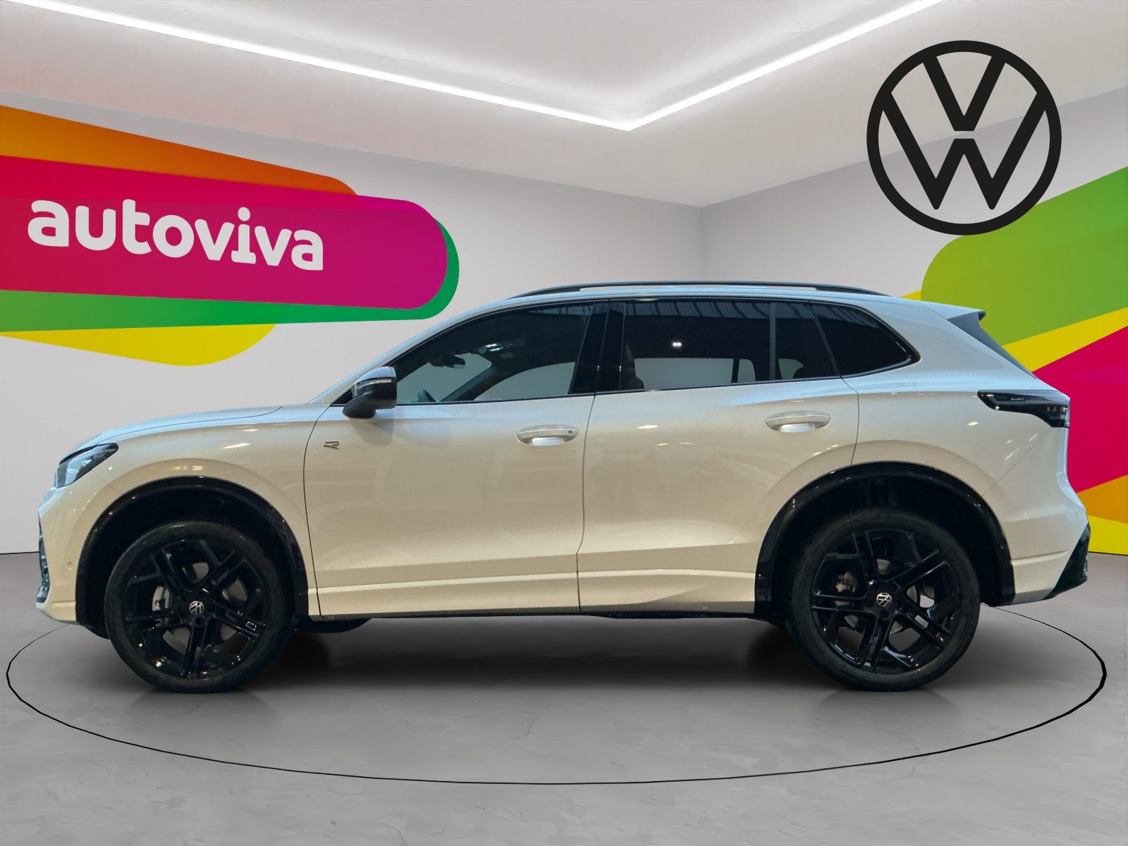 VW Tiguan R-Line UNITED, Diesel, Auto nuove, Automatico - 2