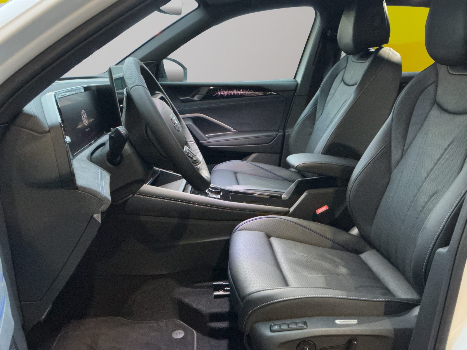 VW Tiguan R-Line UNITED, Diesel, Auto nuove, Automatico - 5