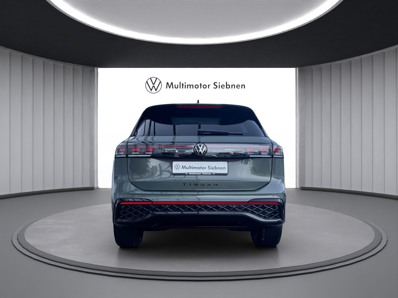 VW Tiguan R-Line, Petrol, New car, Automatic - 4