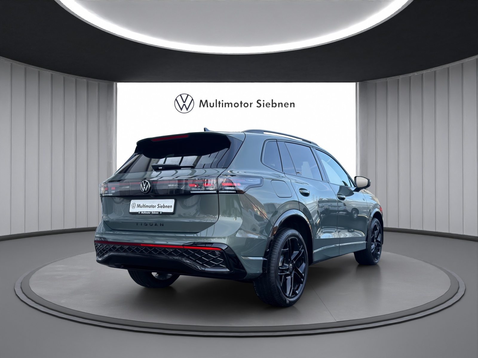 VW Tiguan R-Line, Petrol, New car, Automatic - 5