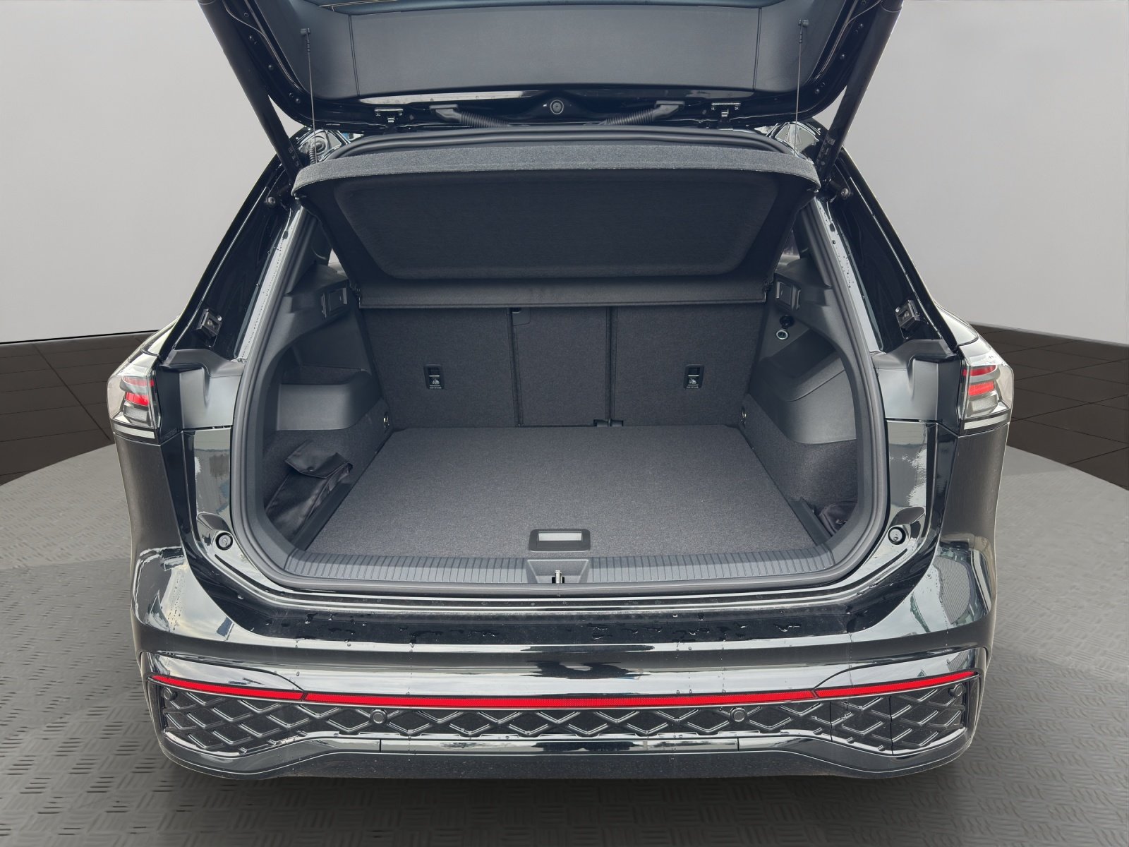 VW Tiguan 2.0 TSI DSG R-Line 4Motion, Benzin, Neuwagen, Automatik - 6
