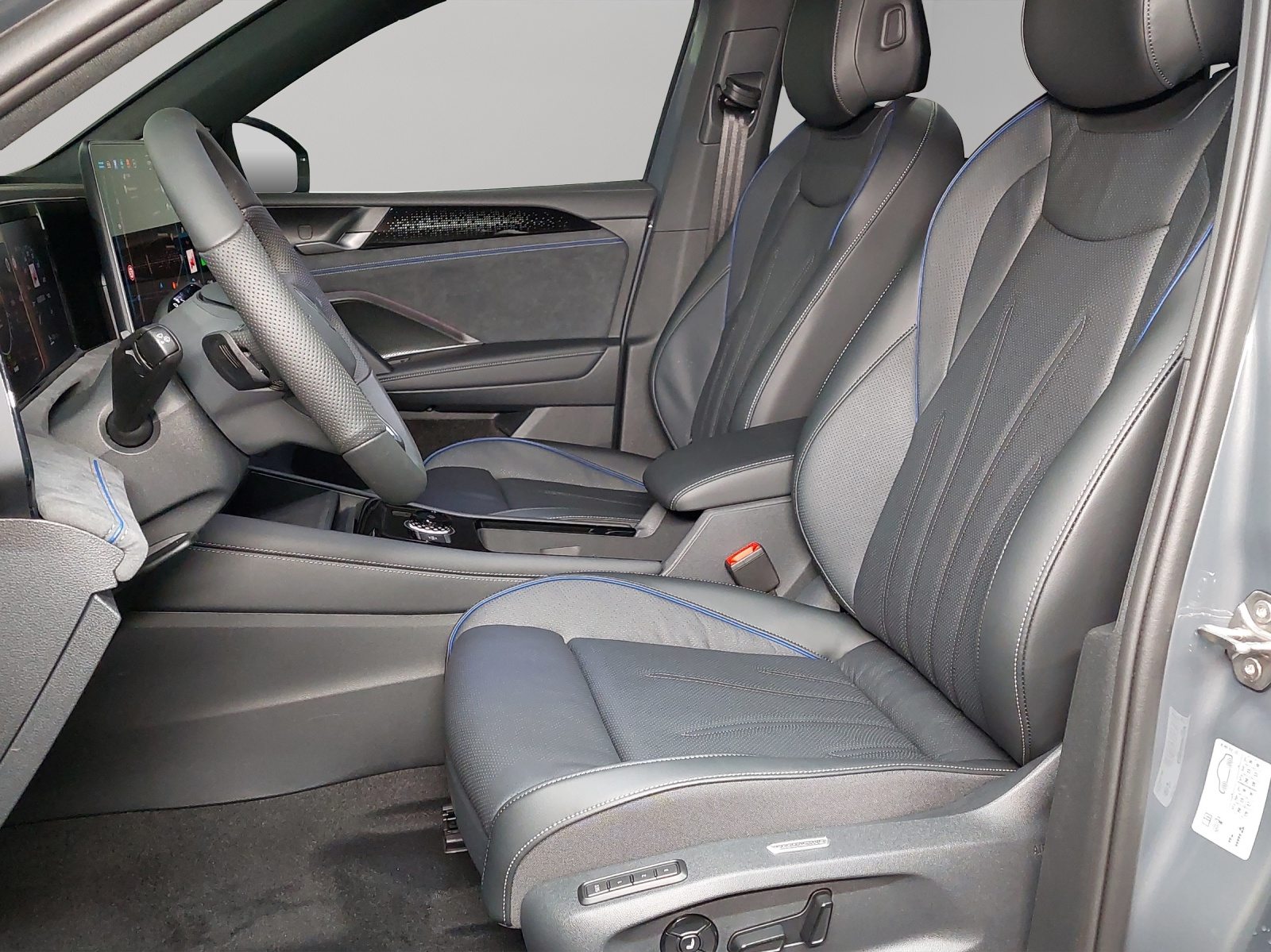 VW Tiguan 1.5 TSI evo2 eHybrid R-Line DSG, Plug-in-Hybrid Benzin/Elektro, Neuwagen, Automatik - 6