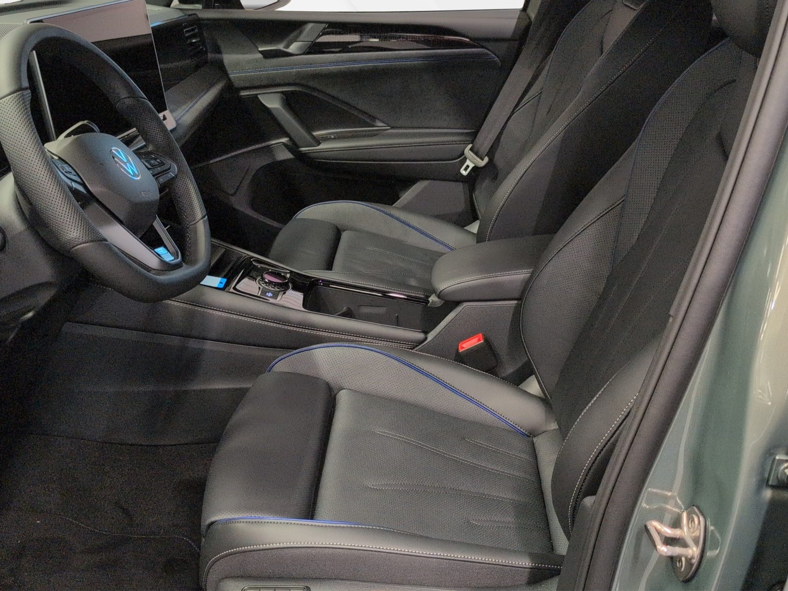VW Tiguan R-Line UNITED, Diesel, Voiture nouvelle, Automatique - 6