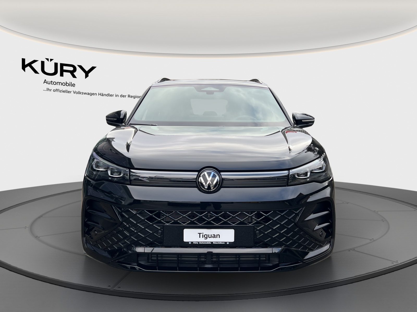 VW Tiguan R-Line, Petrol, New car, Automatic - 2