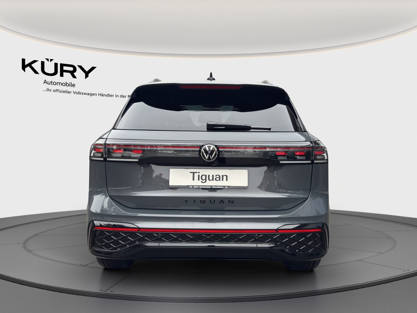 VW Tiguan R-Line, Petrol, New car, Automatic - 6