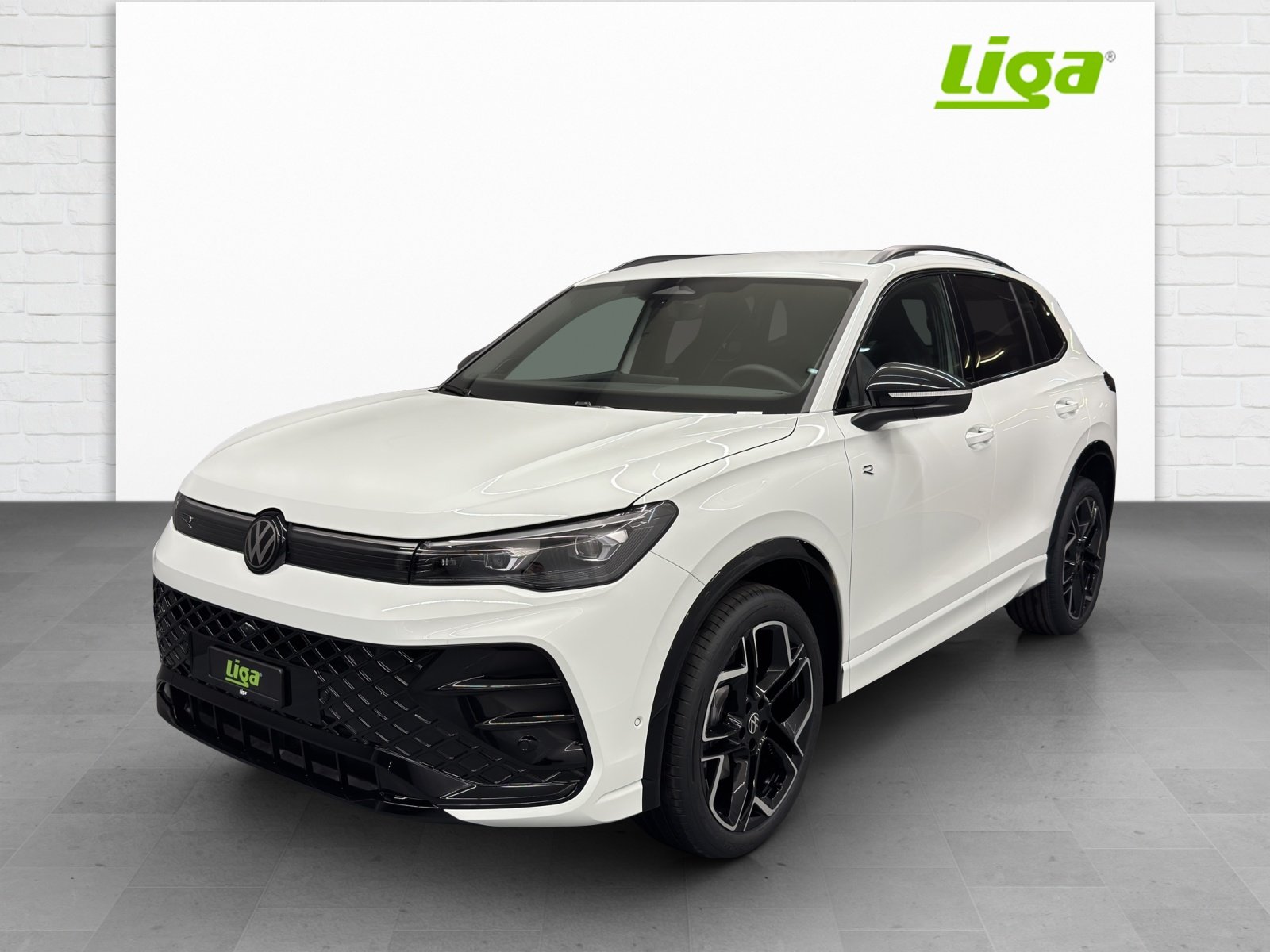 VW Tiguan 2.0 TSI R-Line DSG 4motion, Essence, Voiture nouvelle, Automatique - 2