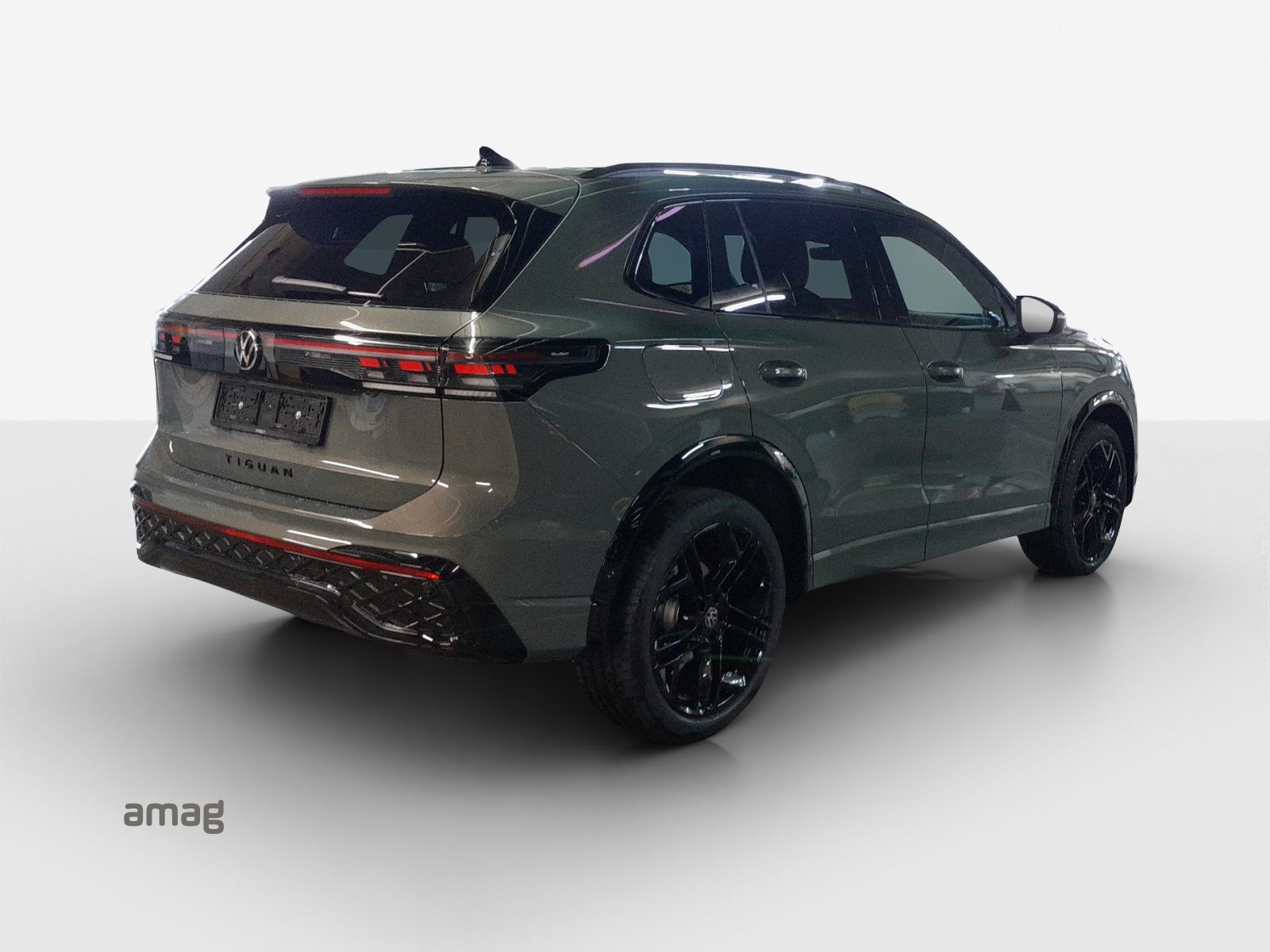 VW Tiguan R-Line, Petrol, New car, Automatic - 5
