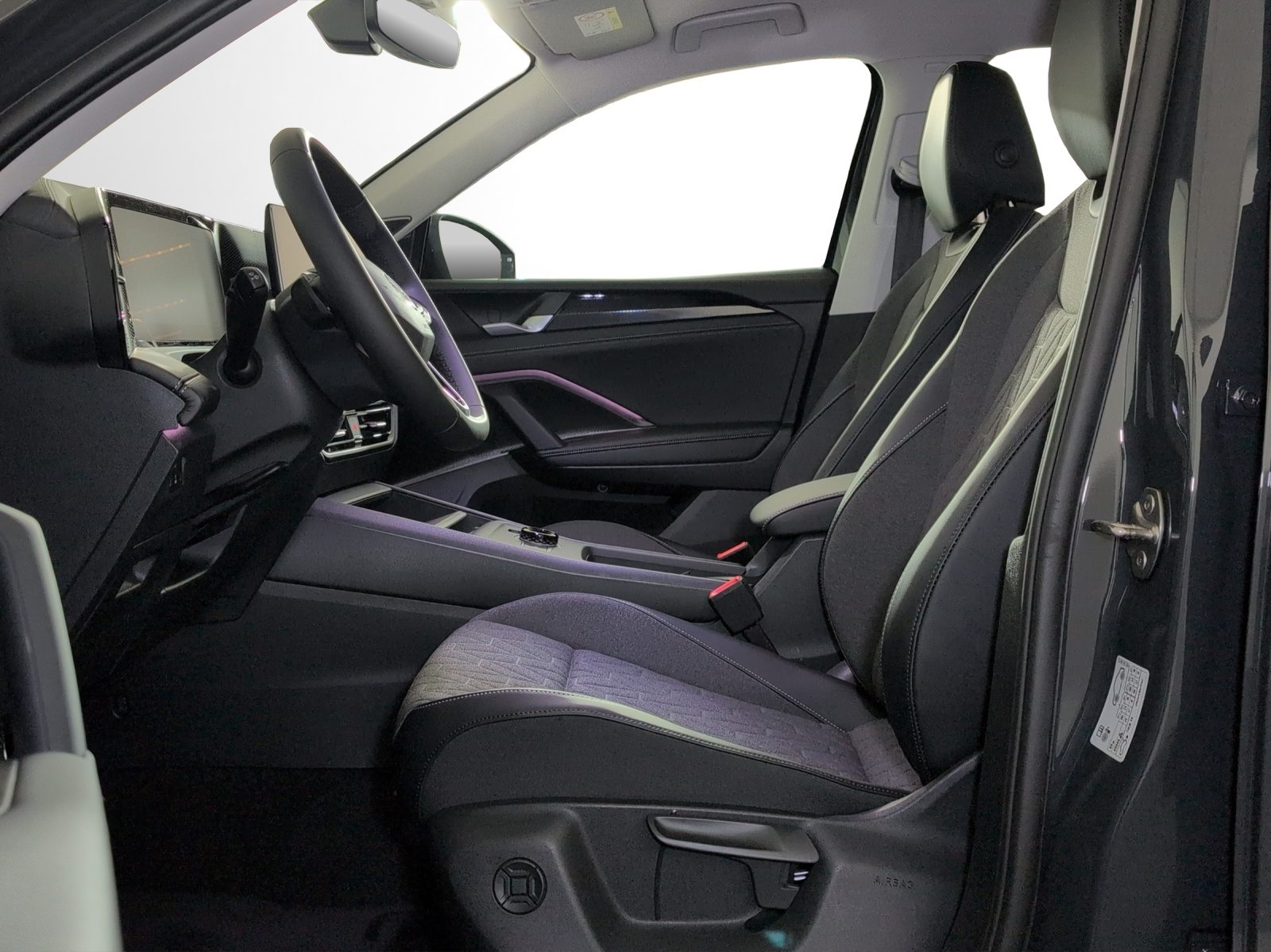VW Tiguan UNITED, Benzin, Neuwagen, Automatik - 6