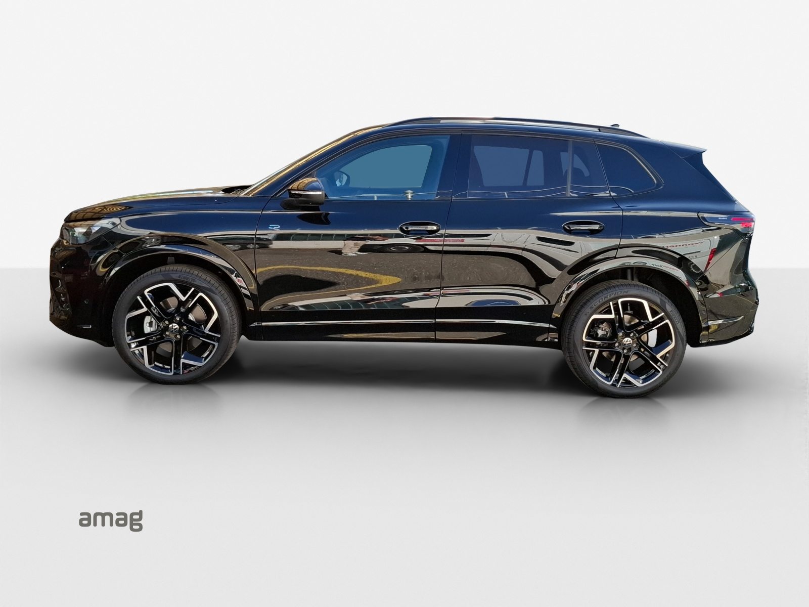 VW Tiguan R-Line, Petrol, New car, Automatic - 2