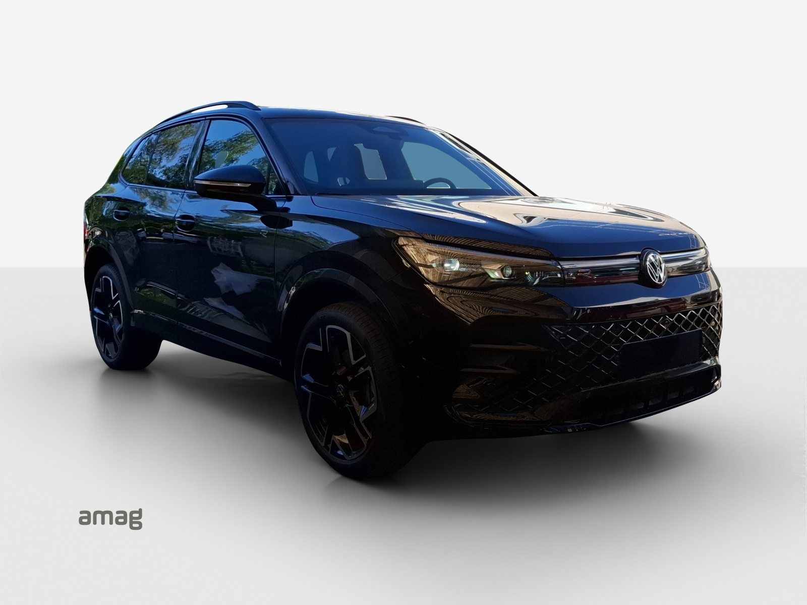 VW Tiguan R-Line, Petrol, New car, Automatic - 6