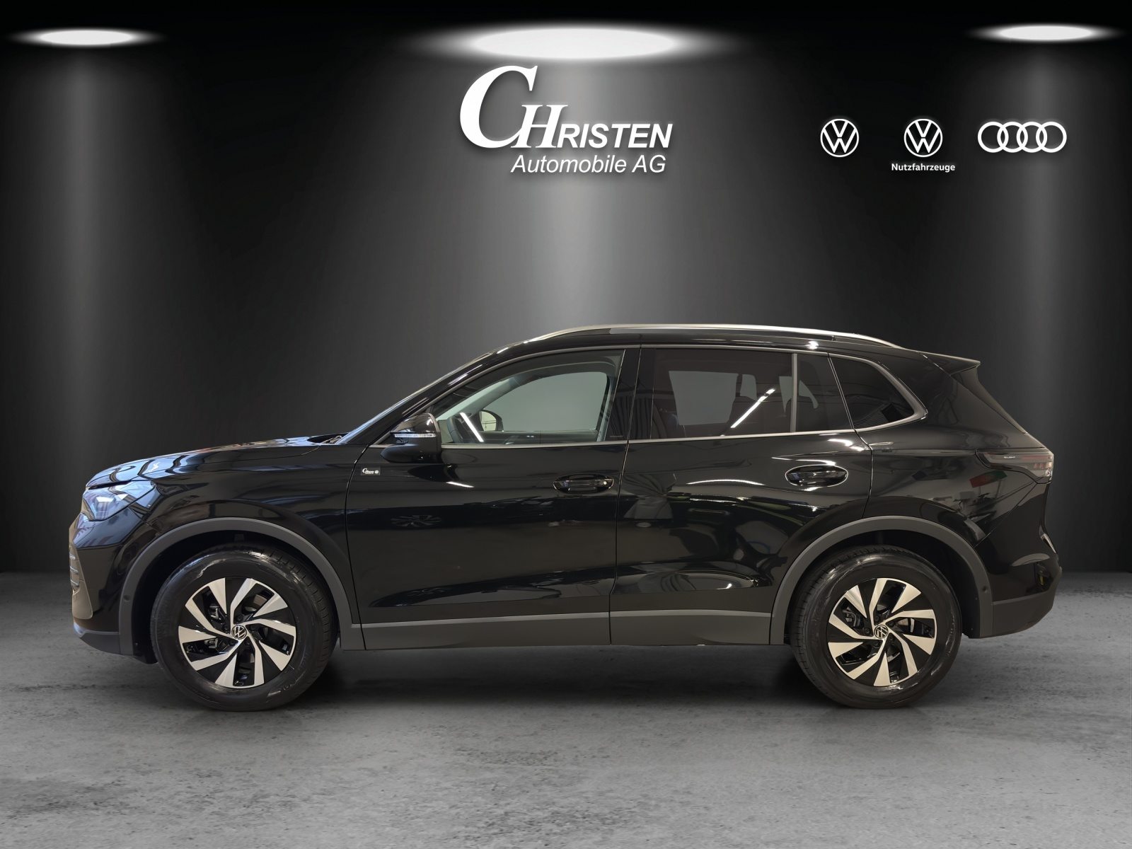 VW Tiguan UNITED, Benzina, Auto nuove, Automatico - 2