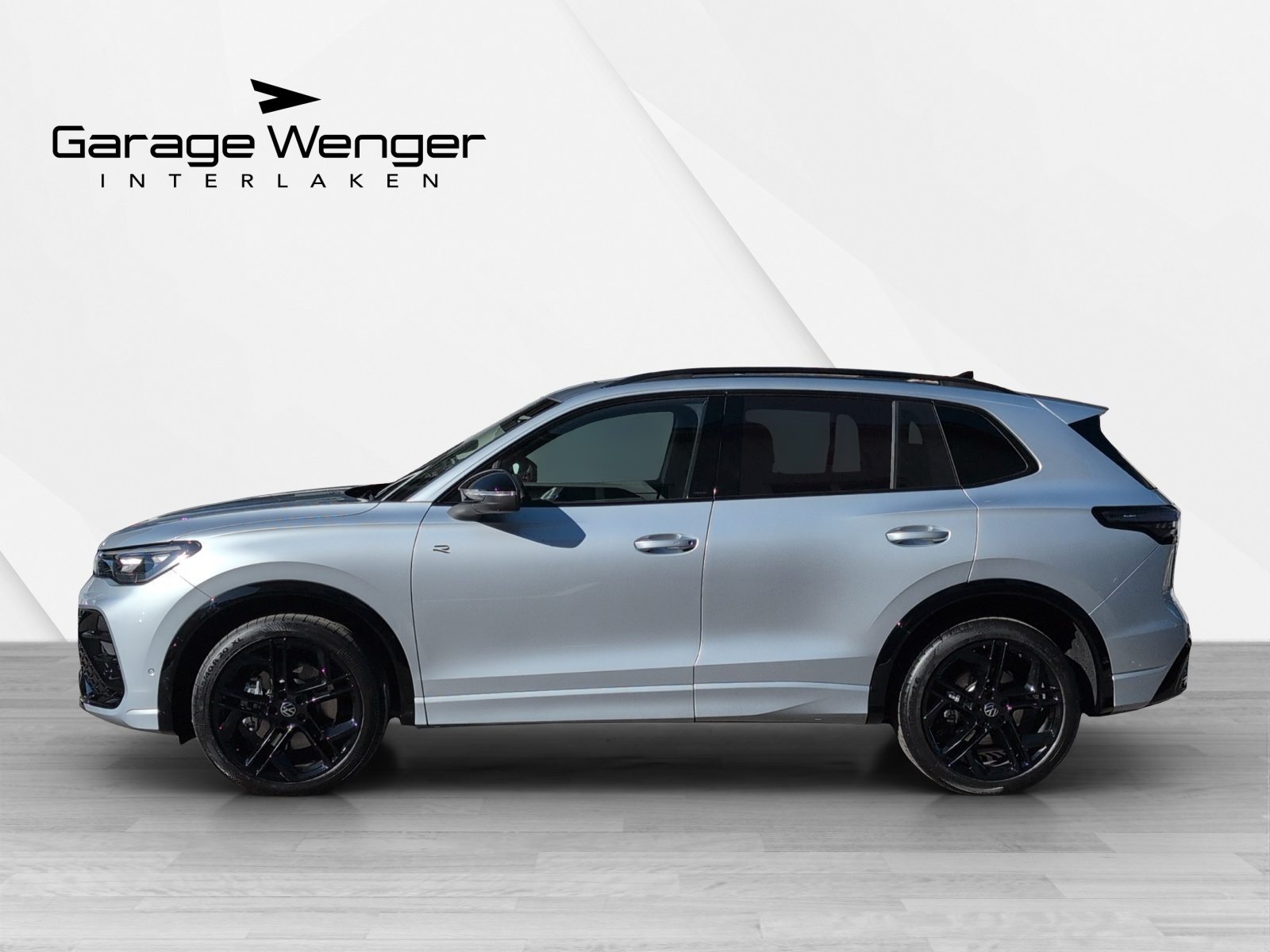 VW Tiguan R-Line, Petrol, New car, Automatic - 3