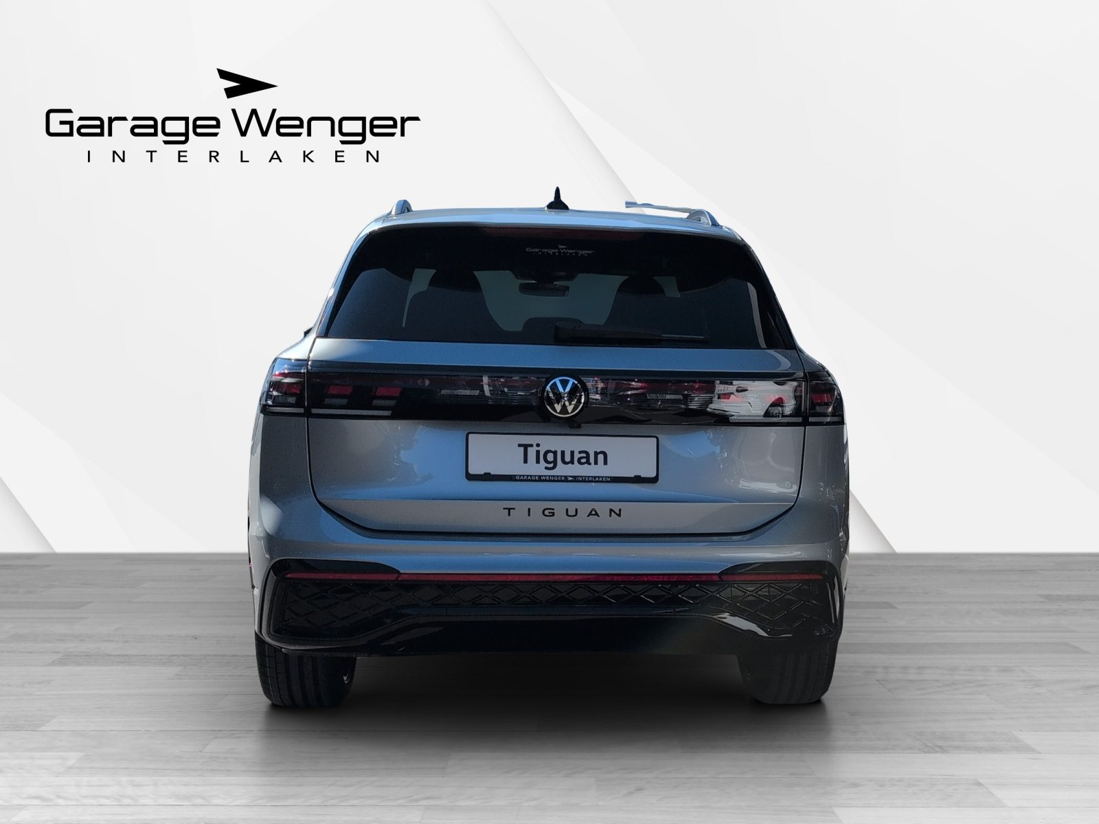 VW Tiguan R-Line, Petrol, New car, Automatic - 5