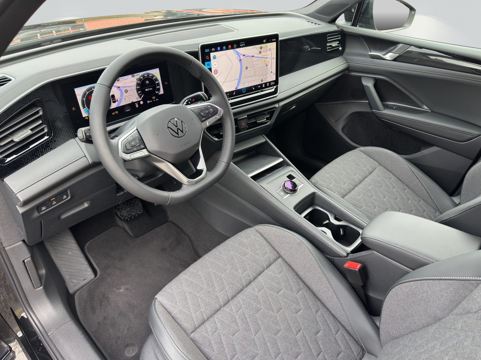 VW Tiguan UNITED, Benzin, Neuwagen, Automatik - 5