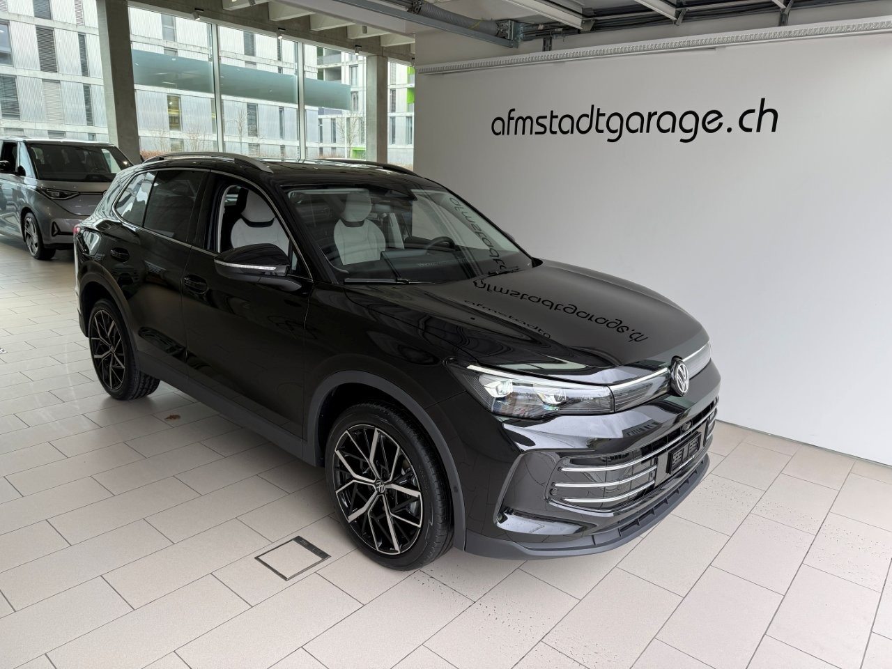 VW Tiguan Elegance, Diesel, New car, Automatic - 2