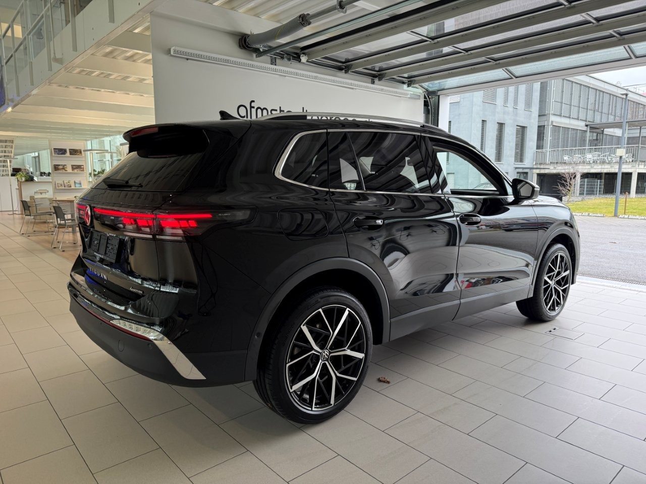VW Tiguan Elegance, Diesel, New car, Automatic - 3