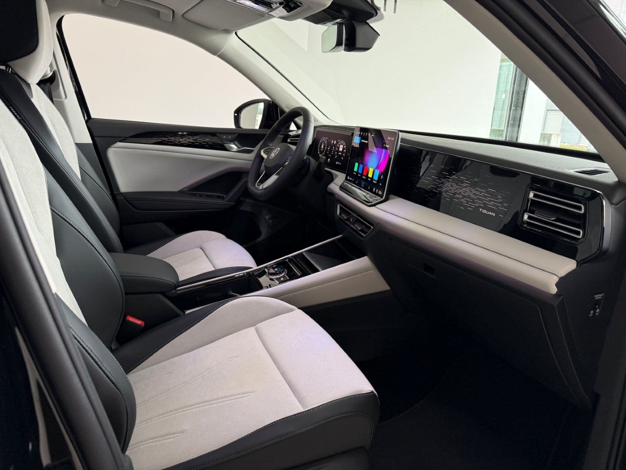 VW Tiguan Elegance, Diesel, New car, Automatic - 7