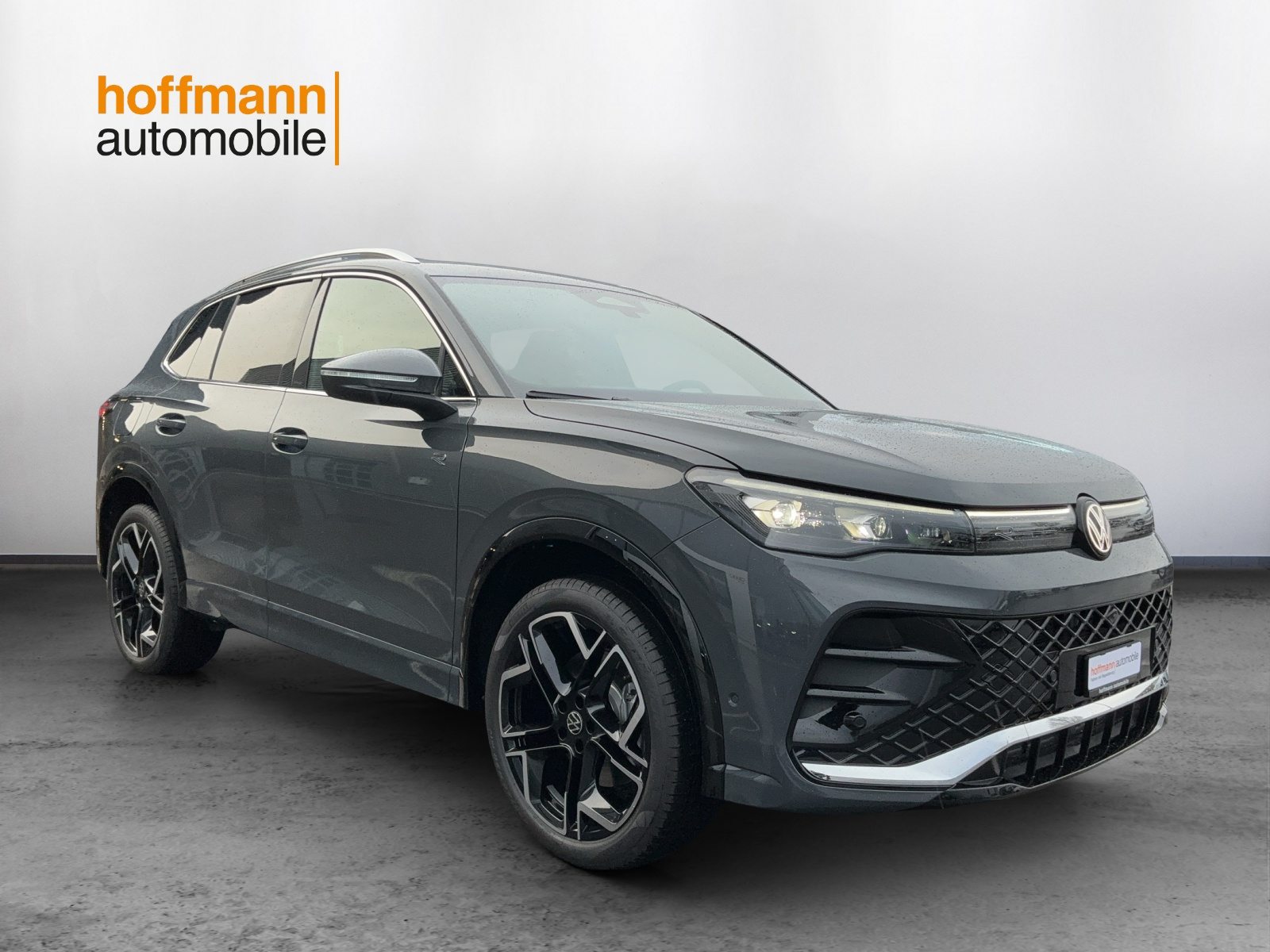 VW Tiguan R-Line, Benzina, Auto nuove, Automatico - 3
