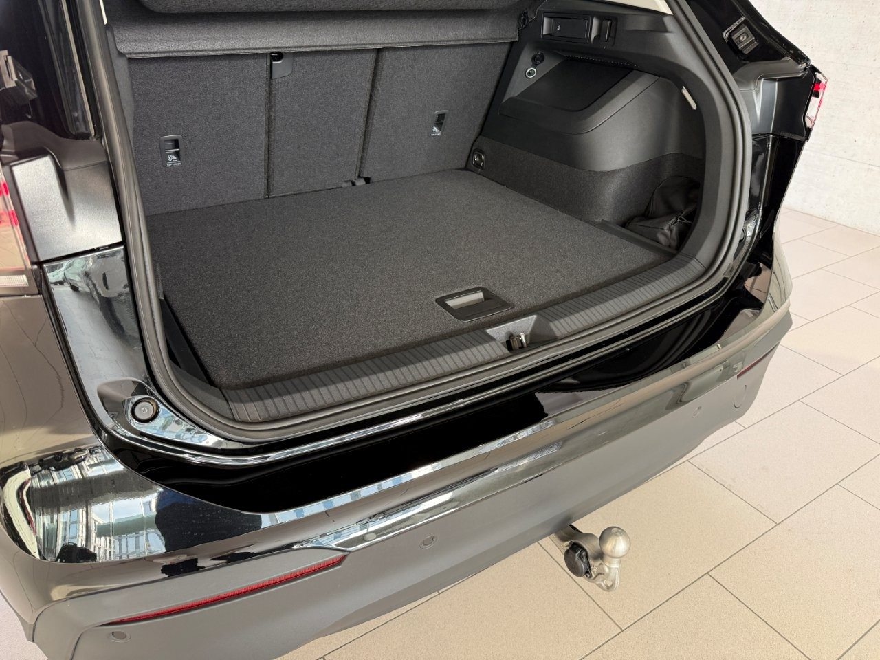 VW Tiguan UNITED, Essence, Voiture nouvelle, Automatique - 5