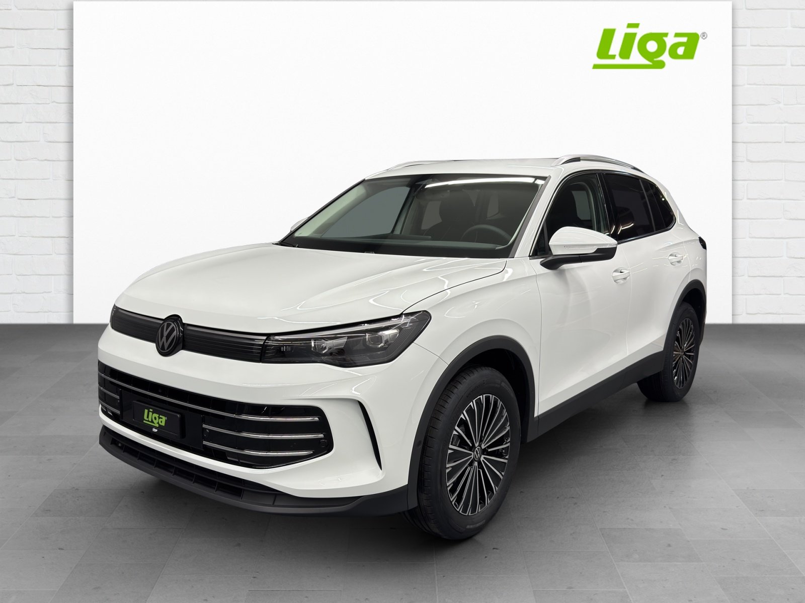 VW Tiguan 2.0 TDI SCR Elegance DSG 4motion, Diesel, Auto nuove, Automatico - 2