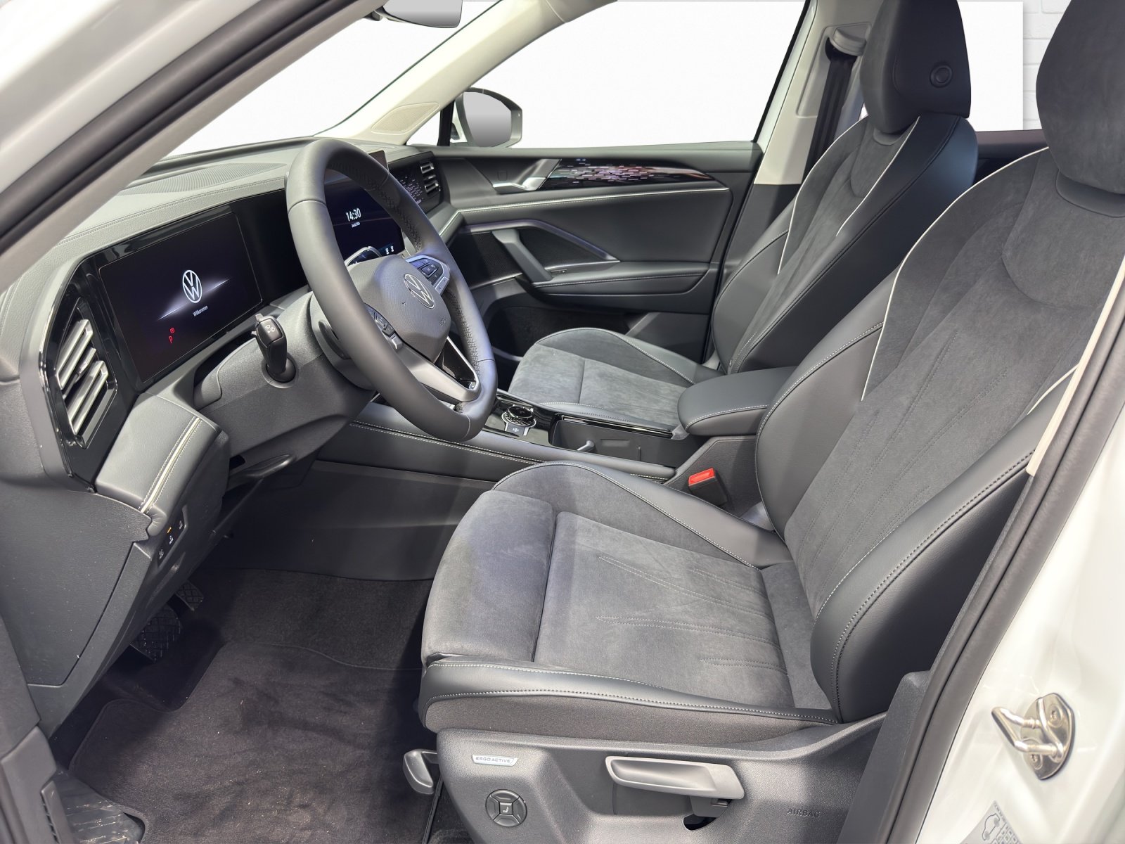 VW Tiguan 2.0 TDI SCR Elegance DSG 4motion, Diesel, Auto nuove, Automatico - 7