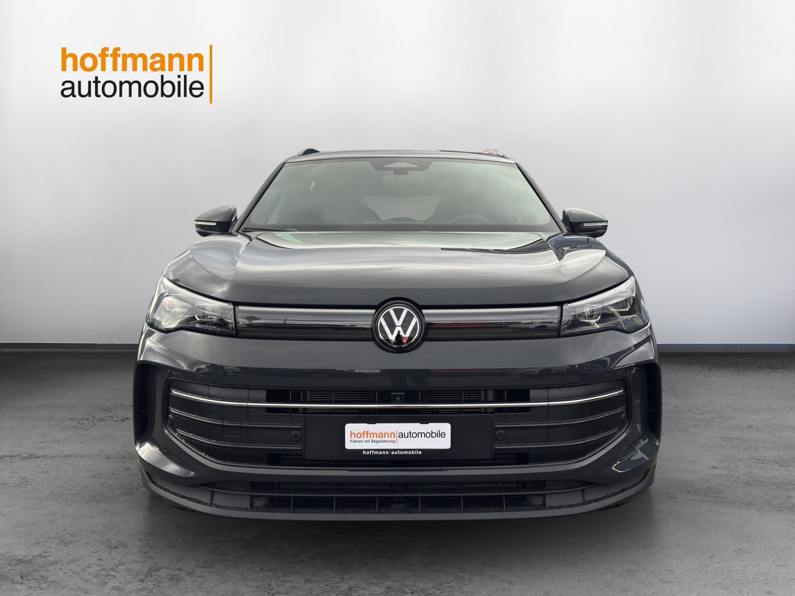 VW Tiguan UNITED, Petrol, New car, Automatic - 2
