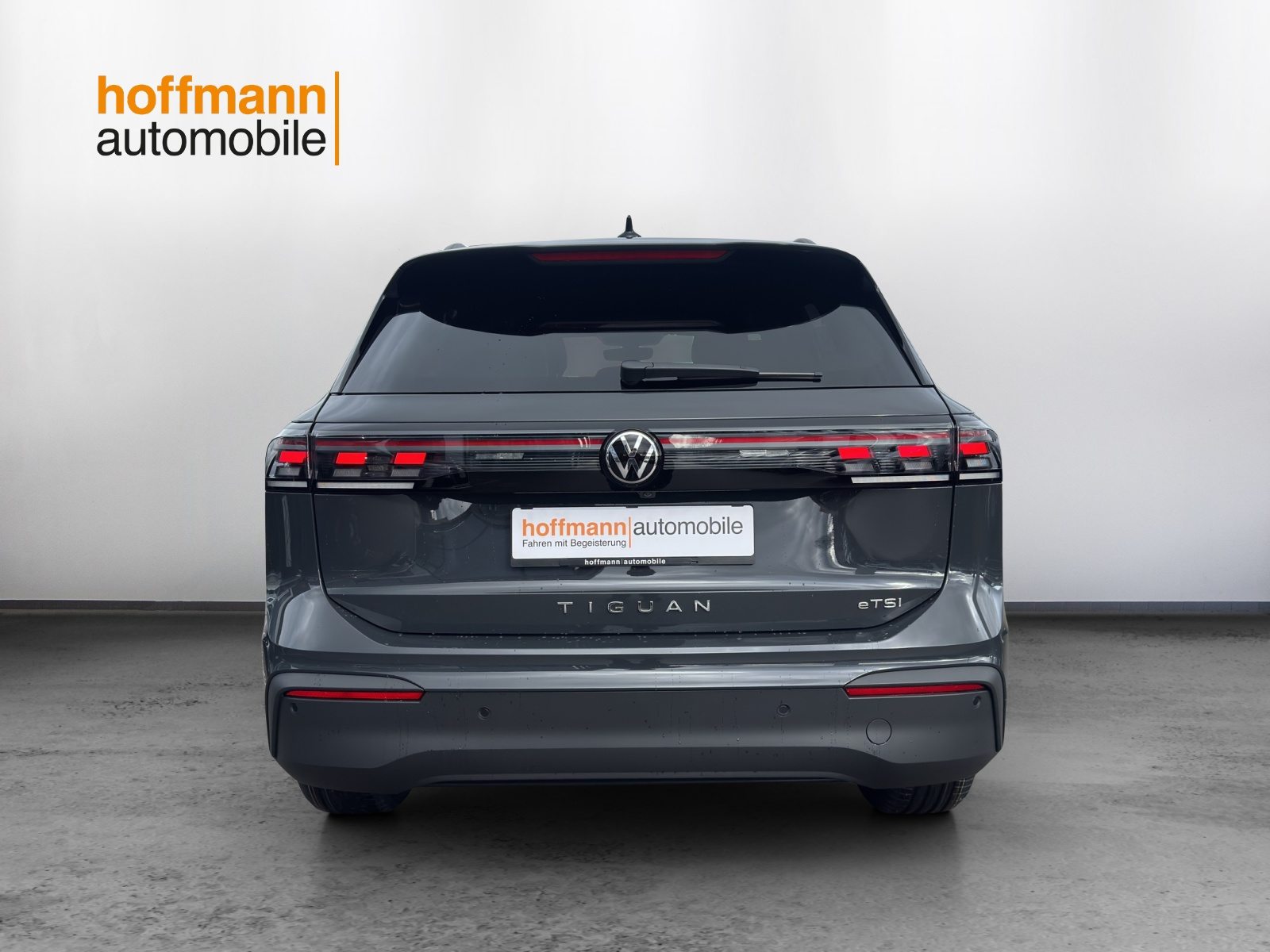 VW Tiguan UNITED, Petrol, New car, Automatic - 5