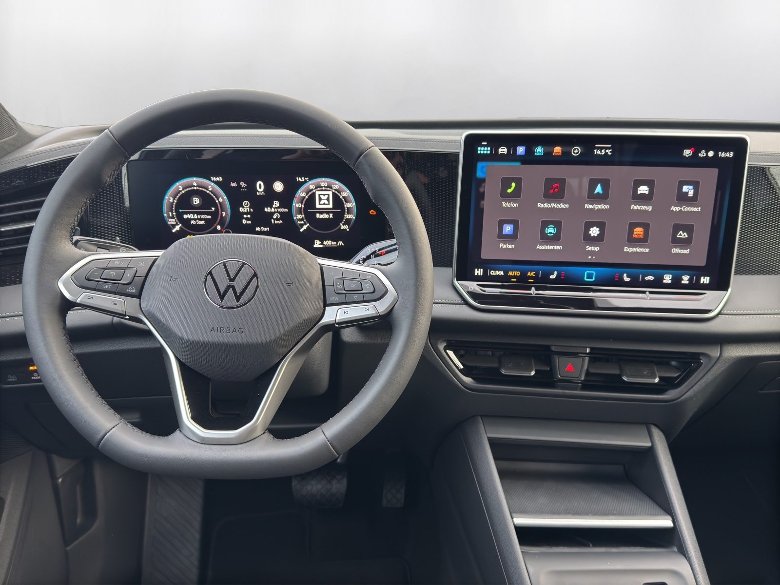 VW Tiguan Life UNITED, Petrol, New car, Automatic - 7